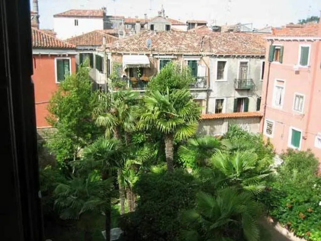 Palazzo Celsi Apartment Venice